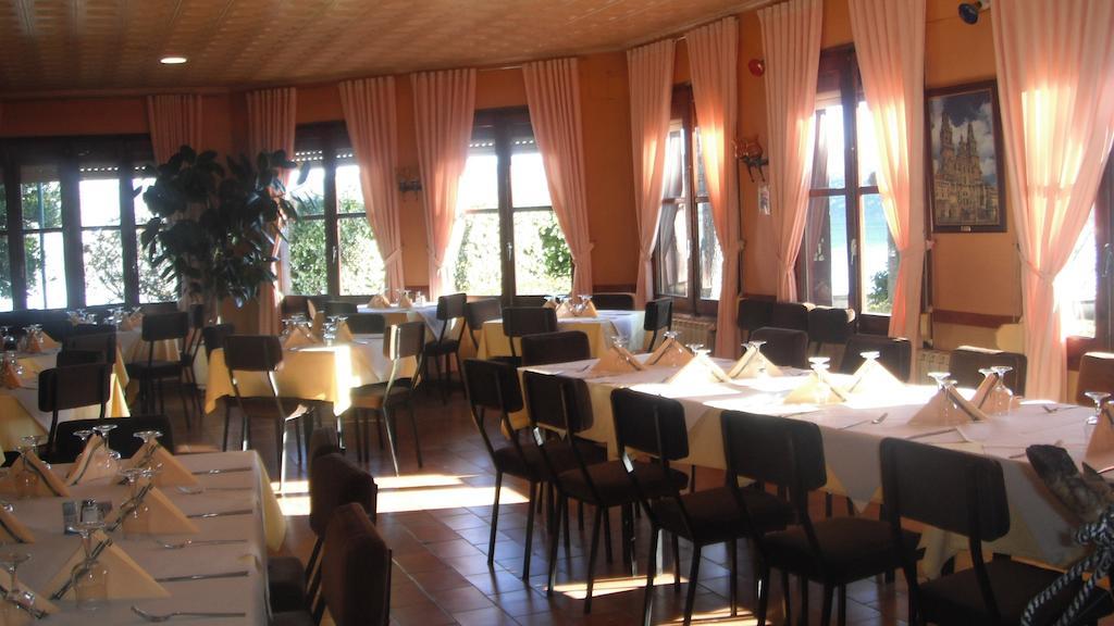 Hotel Bellavista La Puebla De Castro Екстериор снимка